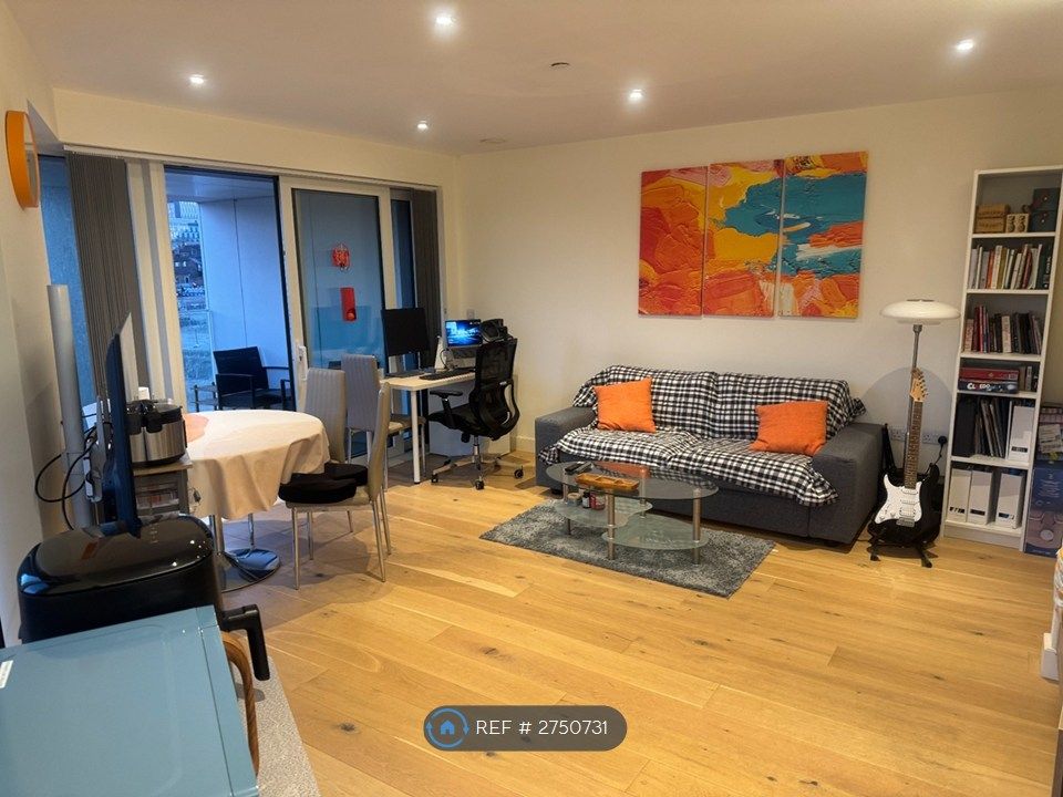 Property photo 2 of 8 Living