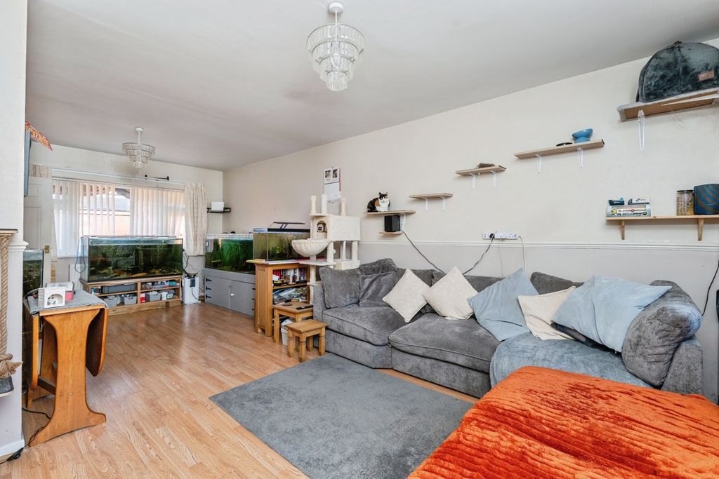 Property photo 2 of 26 Pbox-Img.Jpg