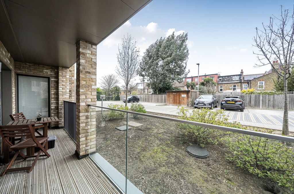 Property photo 2 of 9