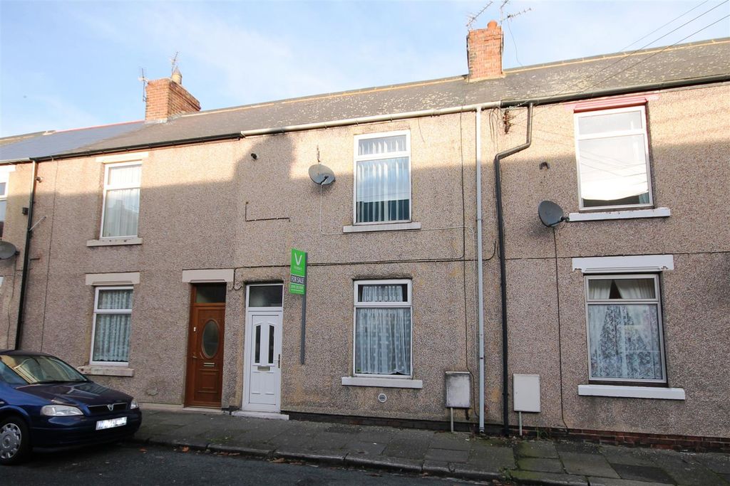 Property photo 1 of 6