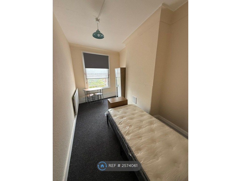 Property photo 1 of 4