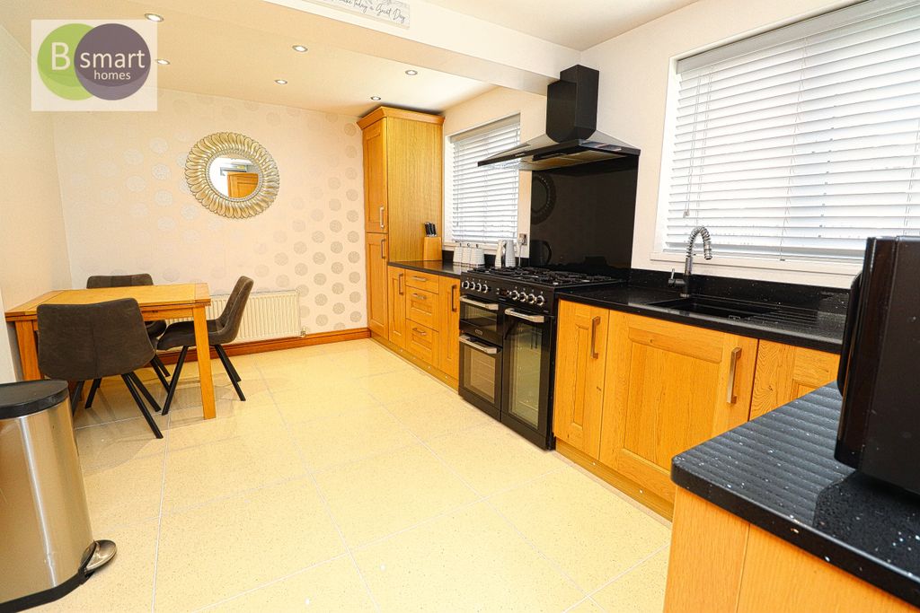 Property photo 2 of 16 Img_9641