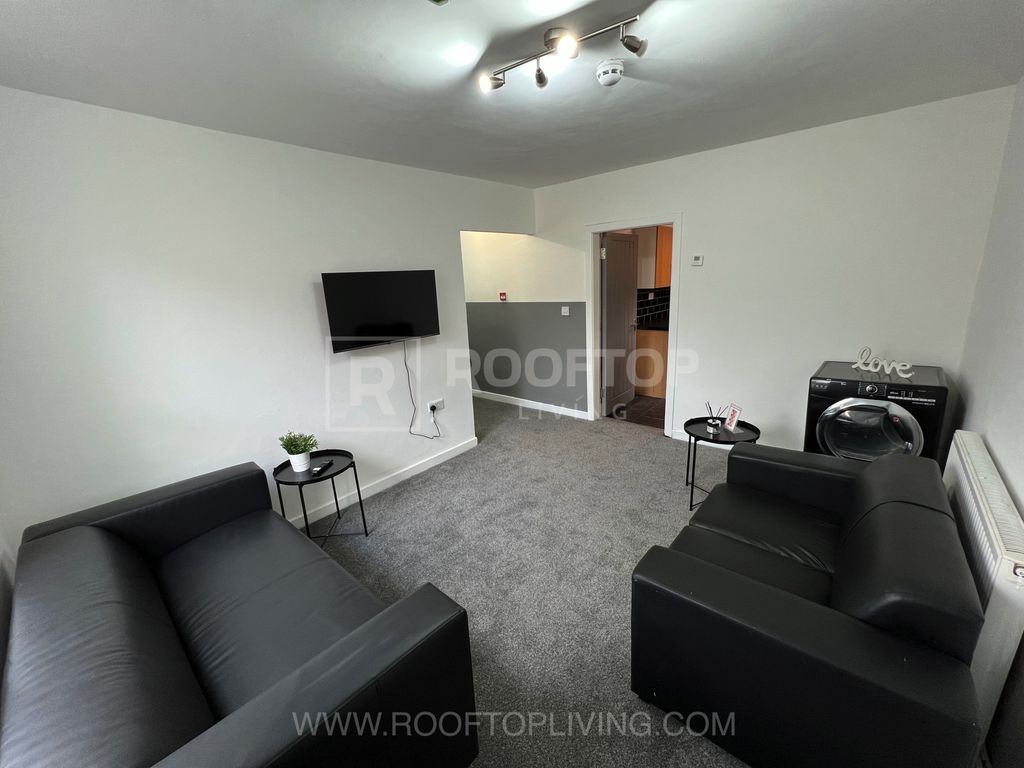 Property photo 1 of 13 Property Photo