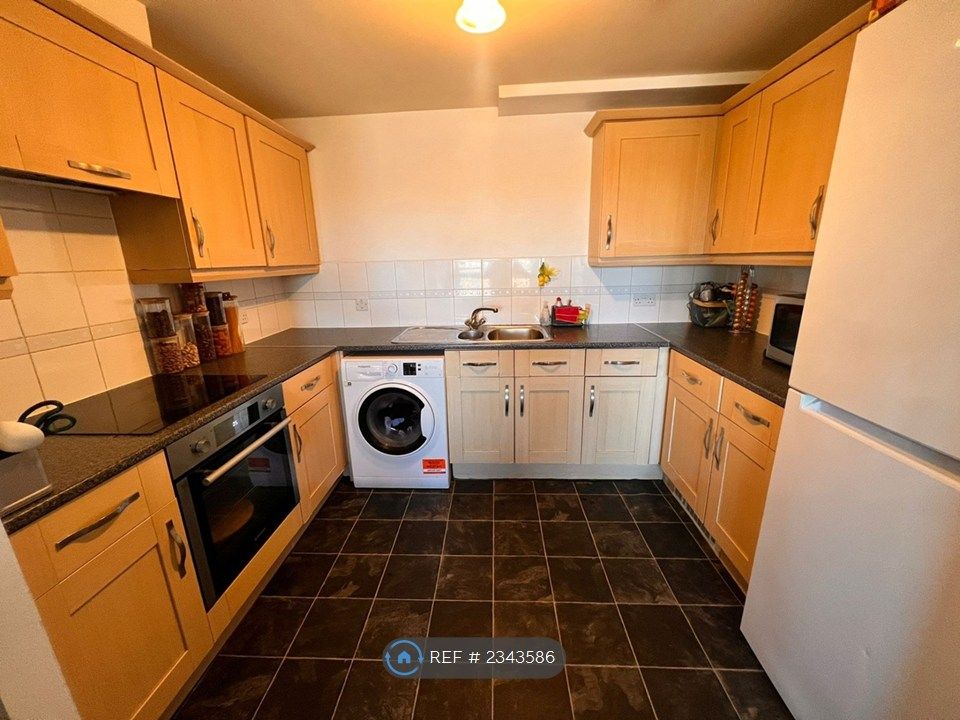 Property photo 3 of 7 Kitchen