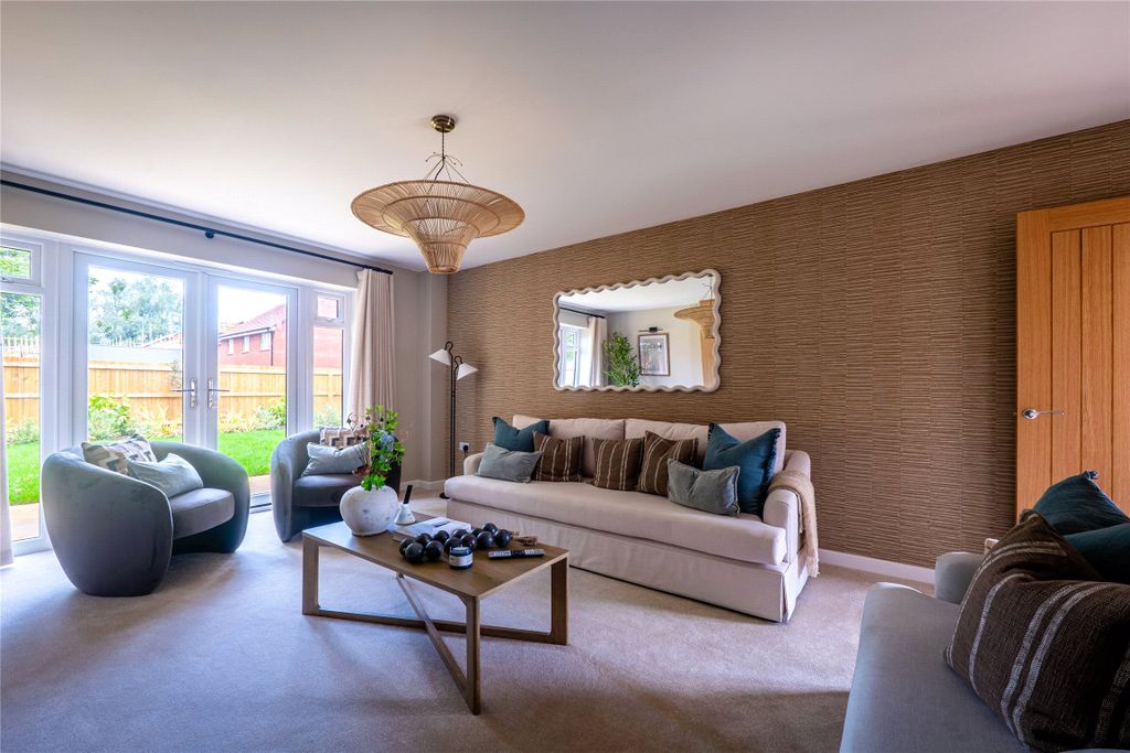 Property photo 2 of 18 Picture No. 15