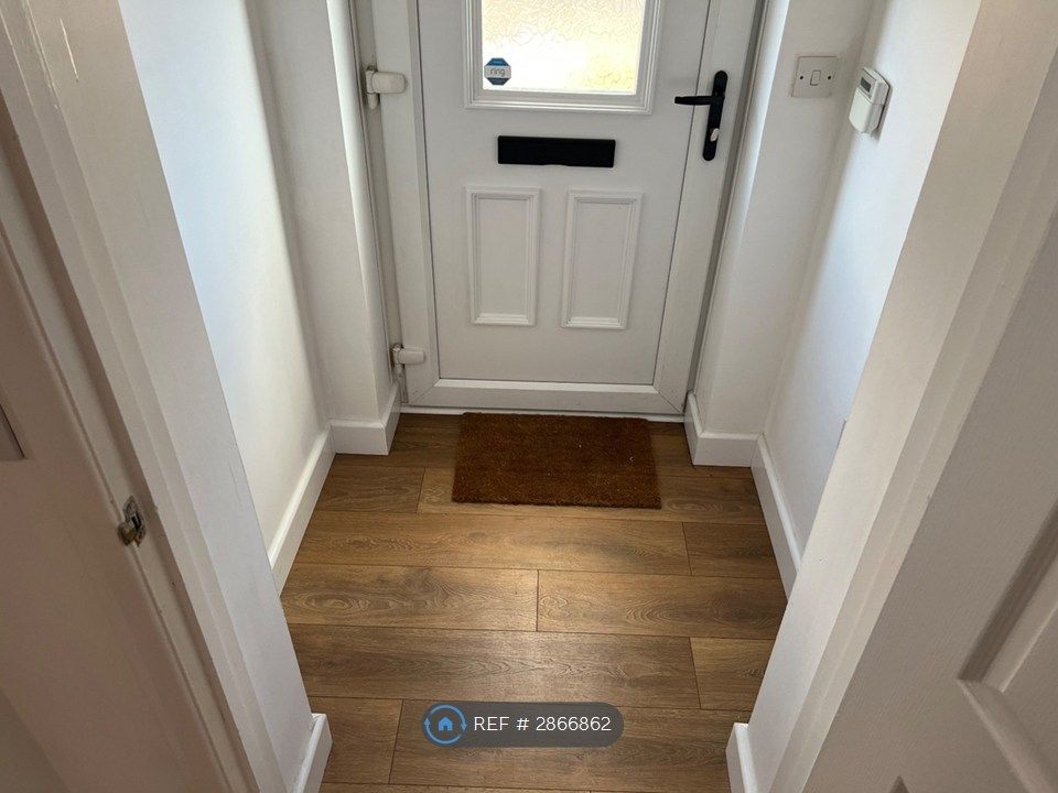 Property photo 3 of 31