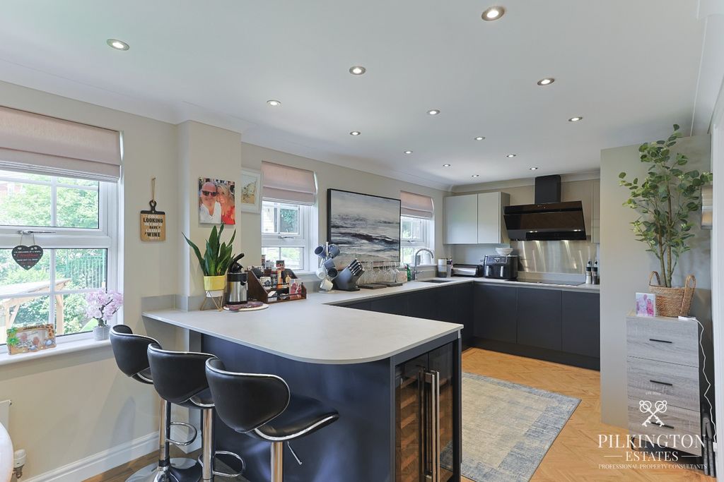 Property photo 3 of 21 5291164