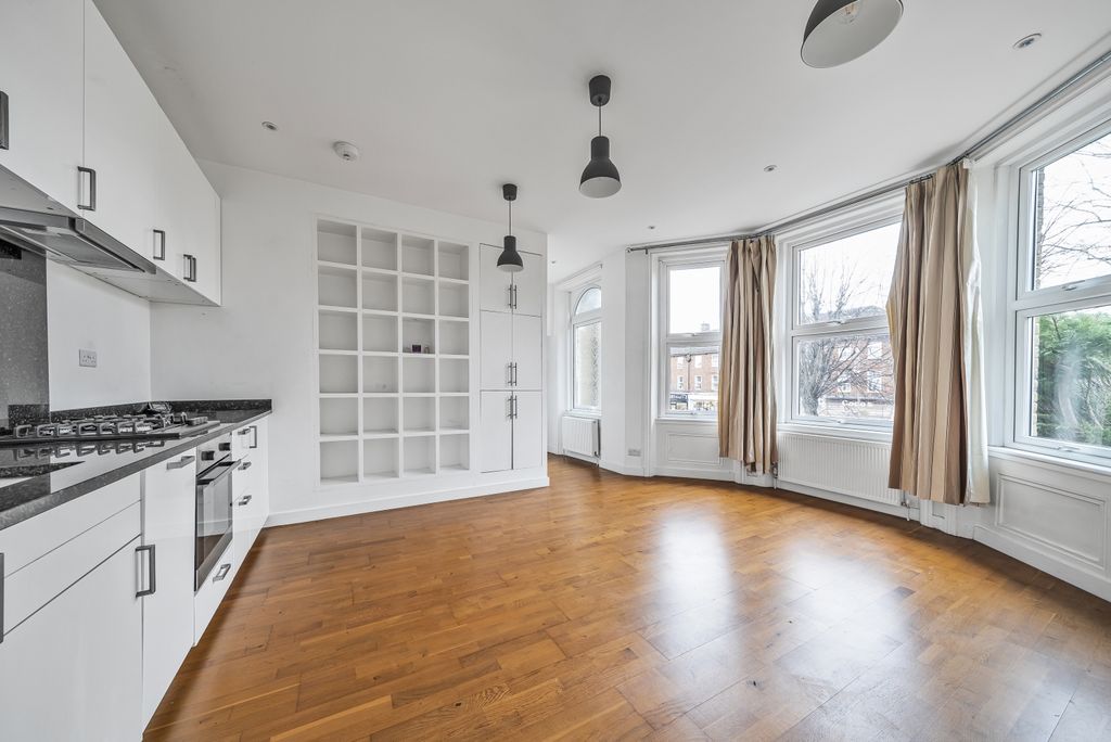 Property photo 3 of 7 2