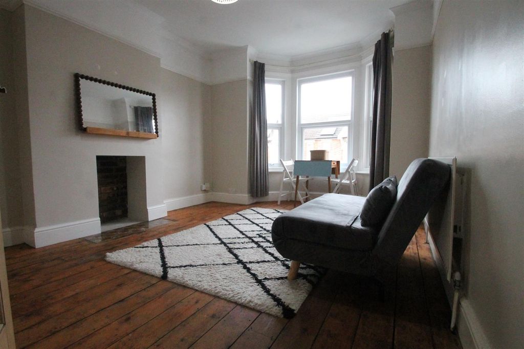 Property photo 2 of 12 Img_0208.Jpg