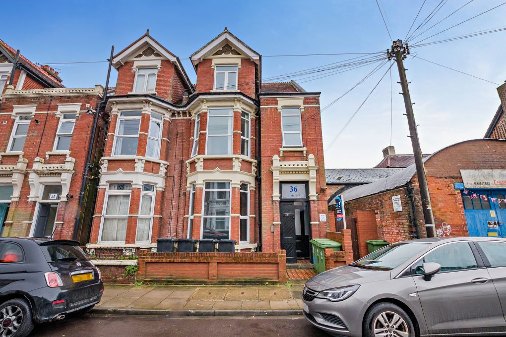 Property photo 1 of 9