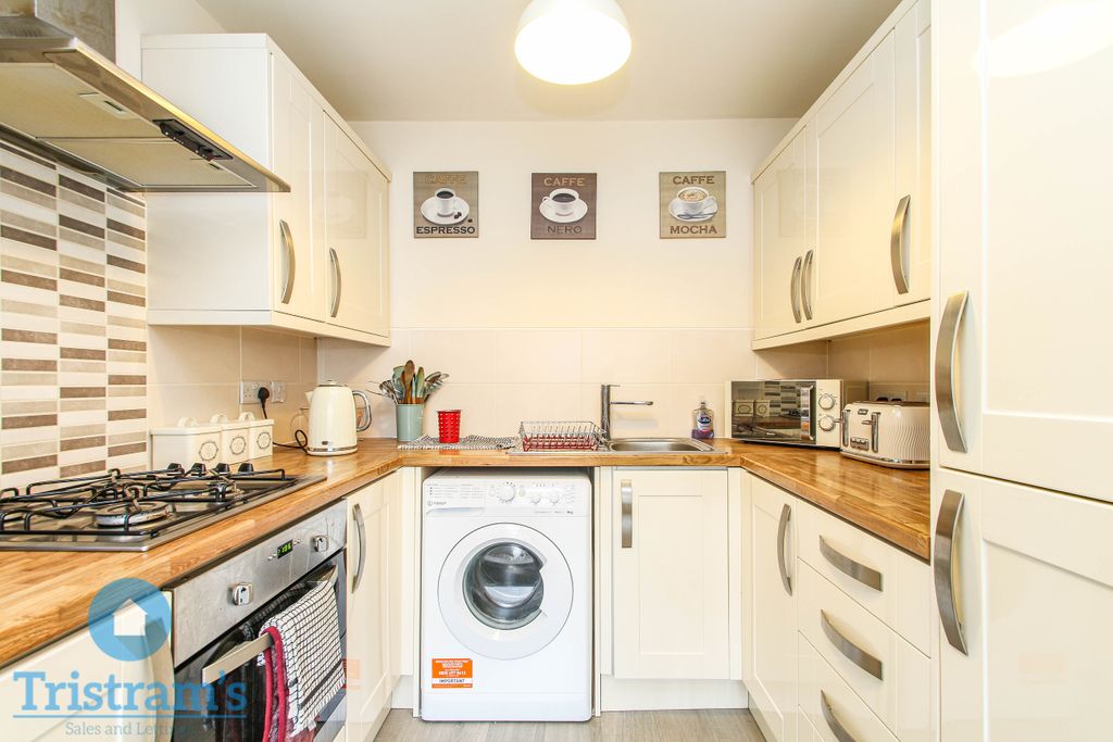 Property photo 3 of 16 Img_9554