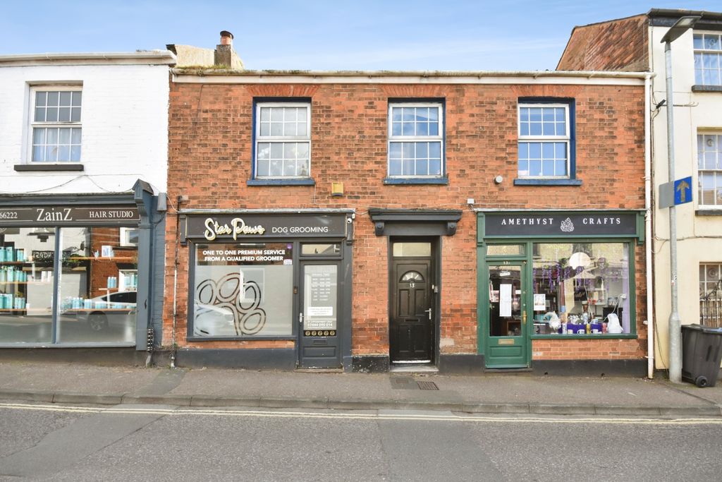 Property photo 1 of 20