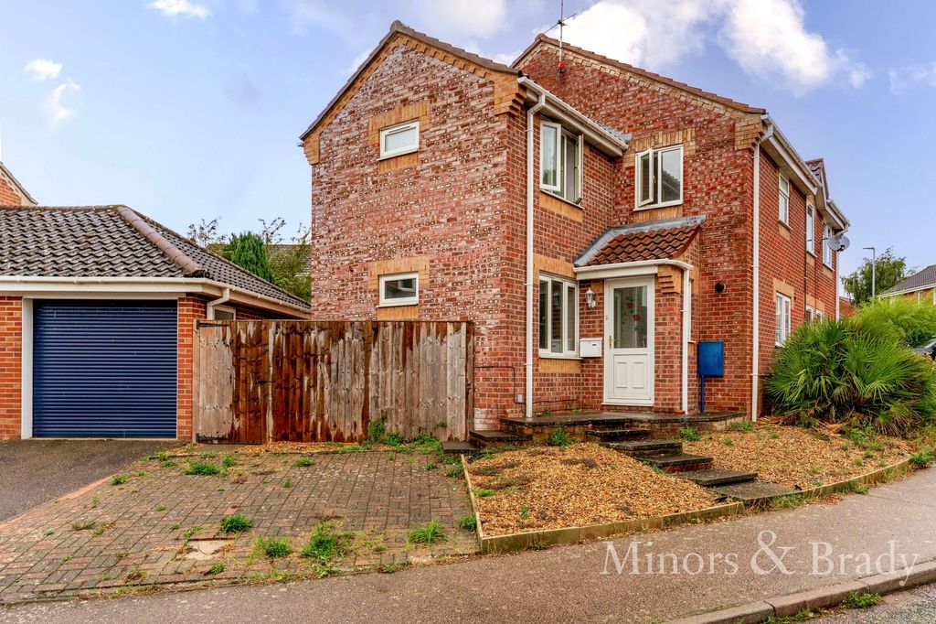Property photo 1 of 14