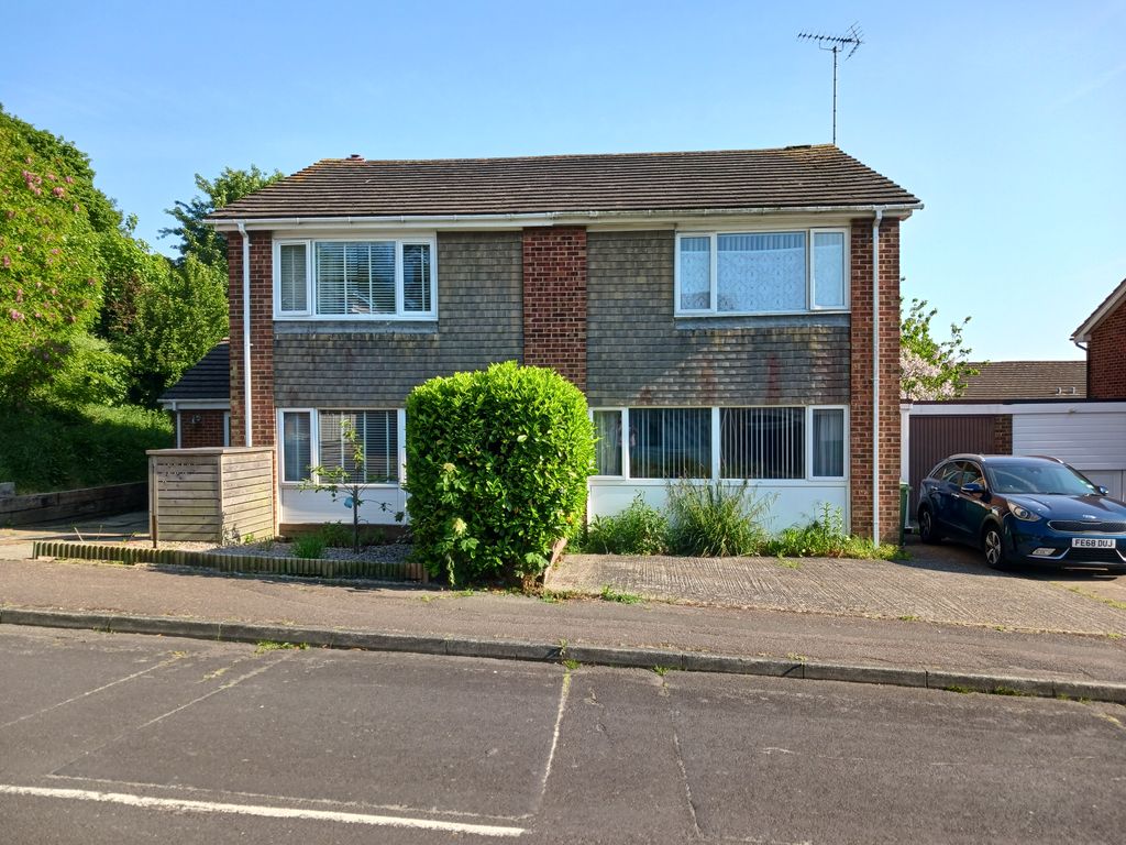 Property photo 2 of 17