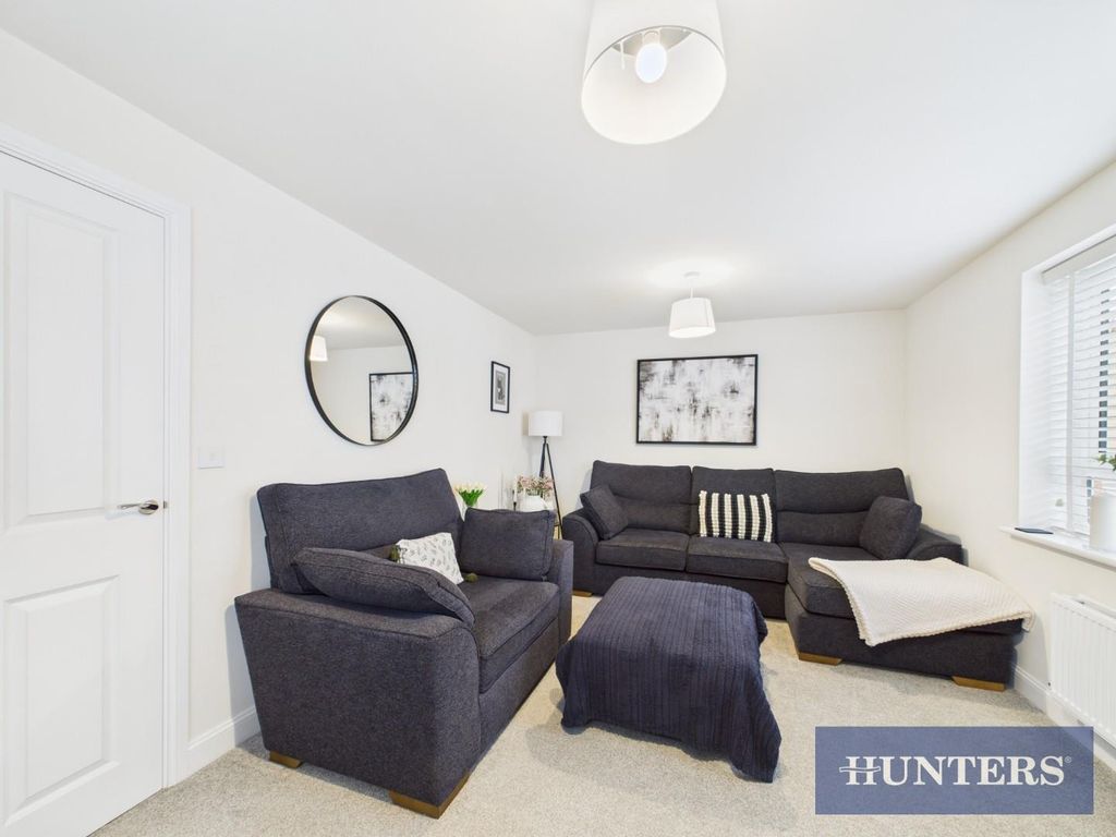 Property photo 2 of 19 Cam01494G0-Pr0448-Still015.Jpg