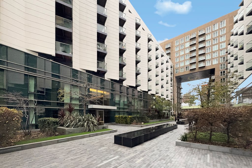 Property photo 2 of 16 Gallery