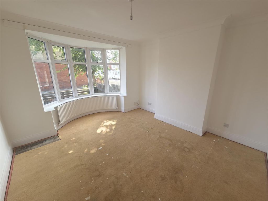 Property photo 3 of 16 Image001.Jpg