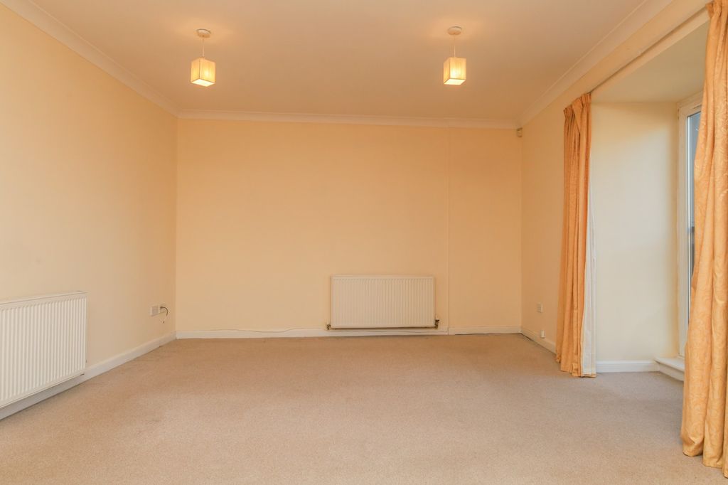 Property photo 3 of 13 Photo 3