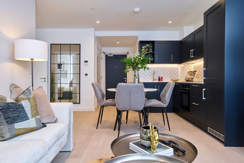 Property photo 2 of 8