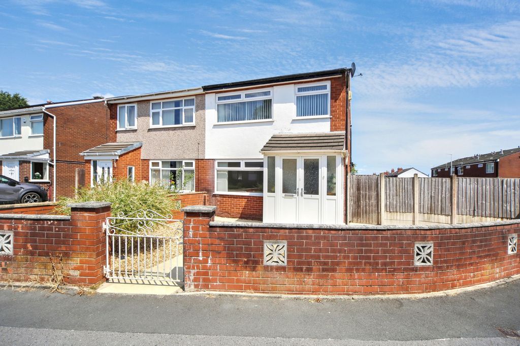 Property photo 1 of 25