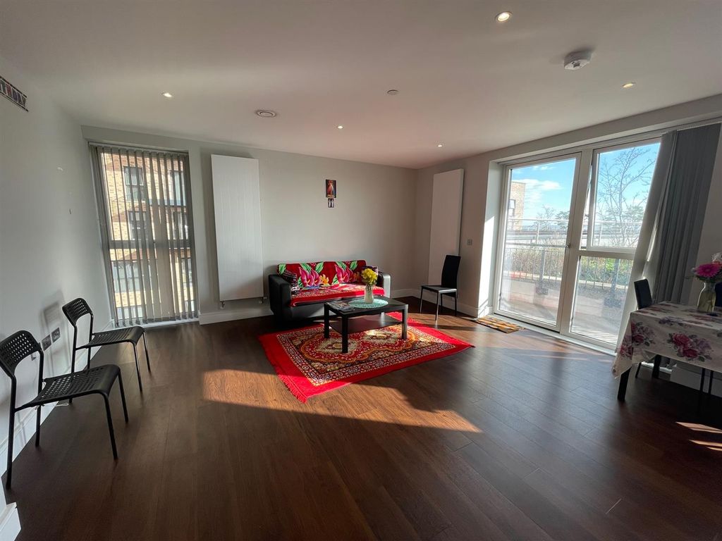 Property photo 2 of 8 Img_1925.Jpg