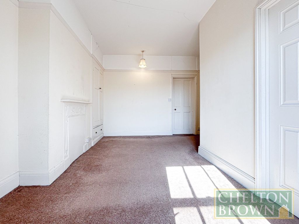 Property photo 3 of 21 Bedroom 1