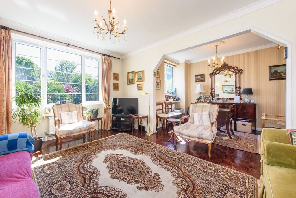 Property photo 2 of 5