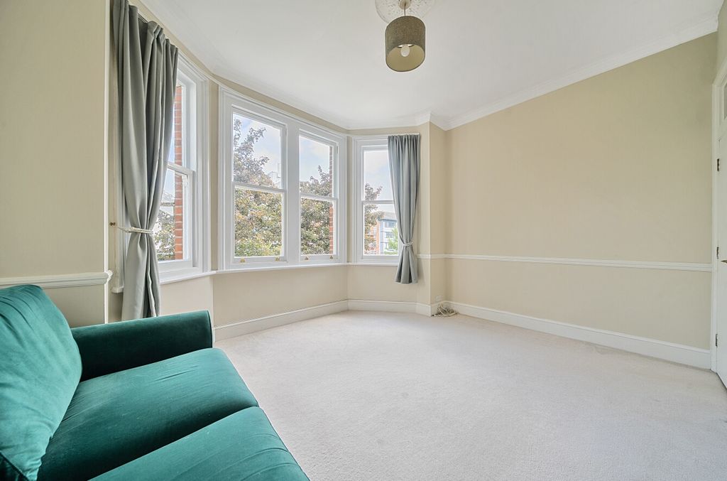 Property photo 3 of 10 1293766-29-682B19...