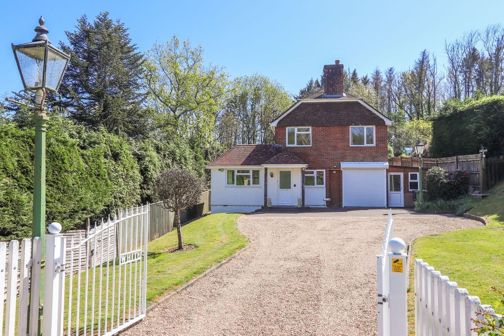 Property photo 1 of 16