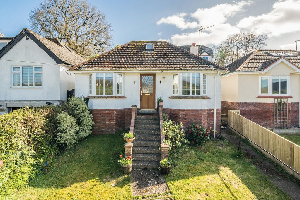 Property photo 1 of 22 Front (Exterior)