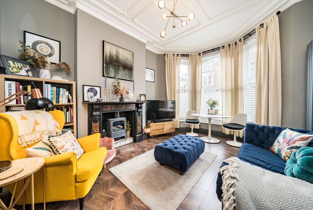 Property photo 1 of 7