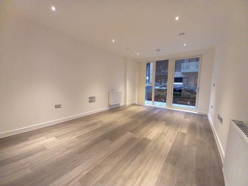 Property photo 3 of 6 Photo 8