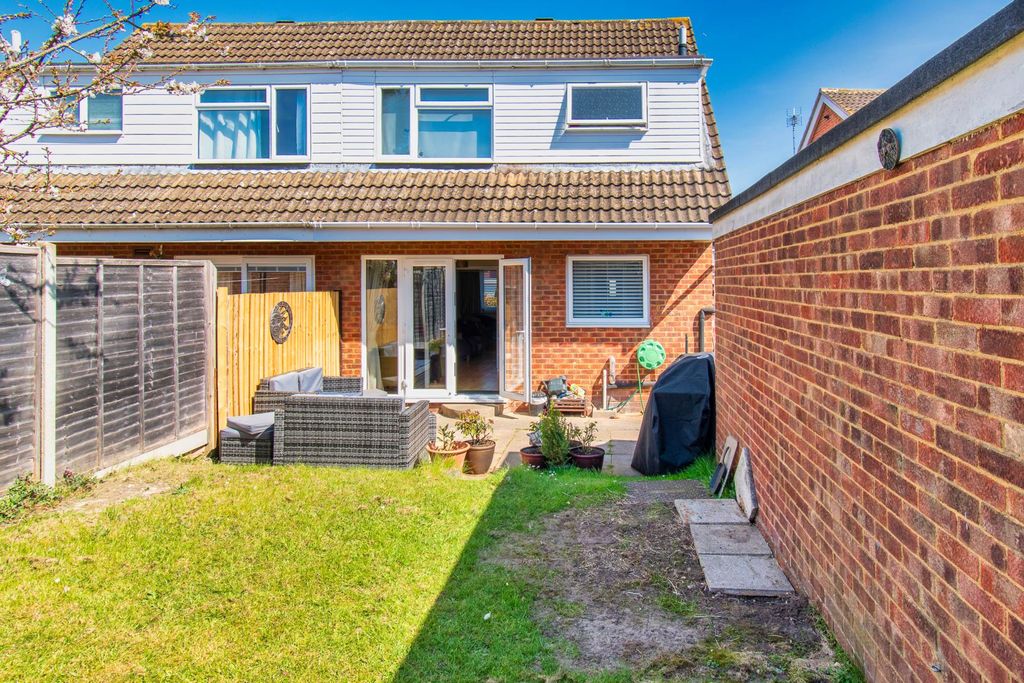 Property photo 3 of 10