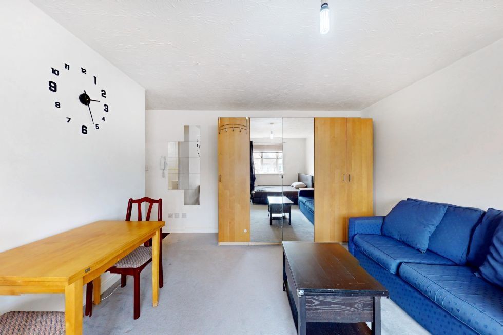 Property photo 2 of 4