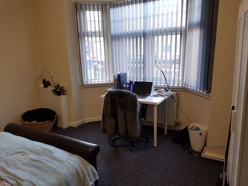 Property photo 3 of 7 Photo 6