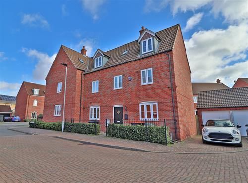 Property photo 1 of 5