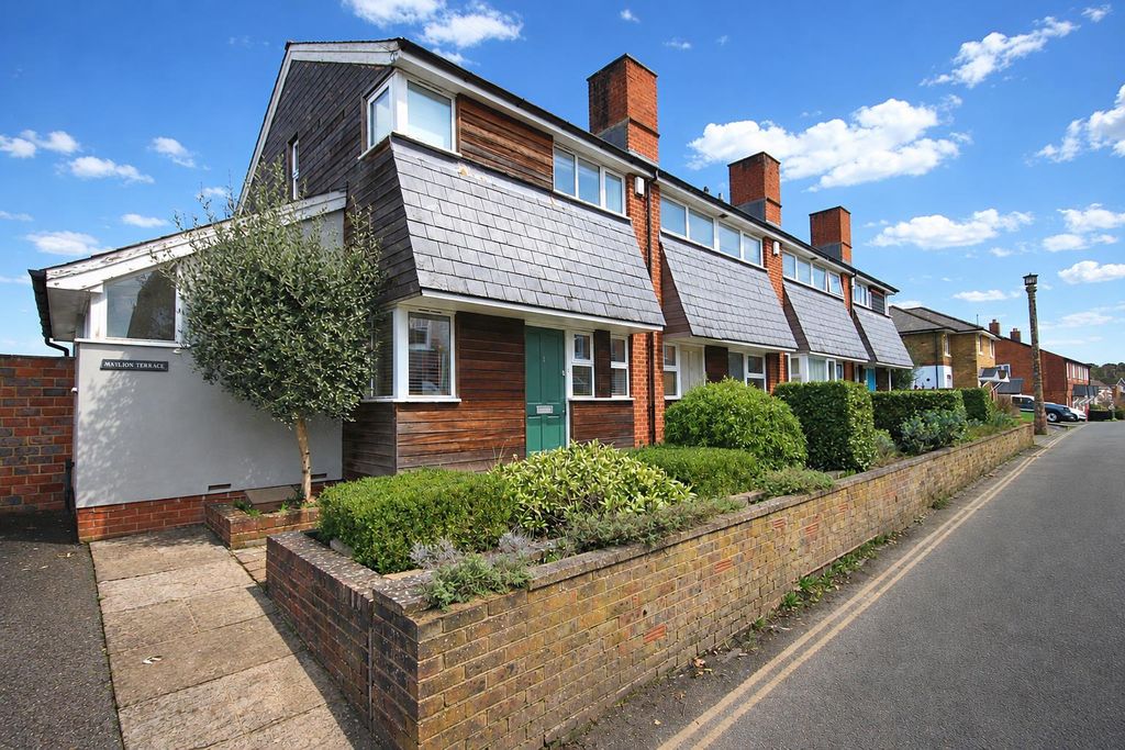 Property photo 1 of 2
