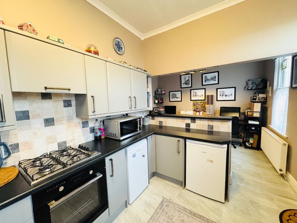 Property photo 3 of 13 Open Plan Kitchen Dining Area