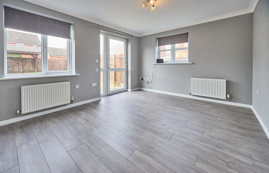 Property photo 2 of 12 Crew Lane  7.Jpg