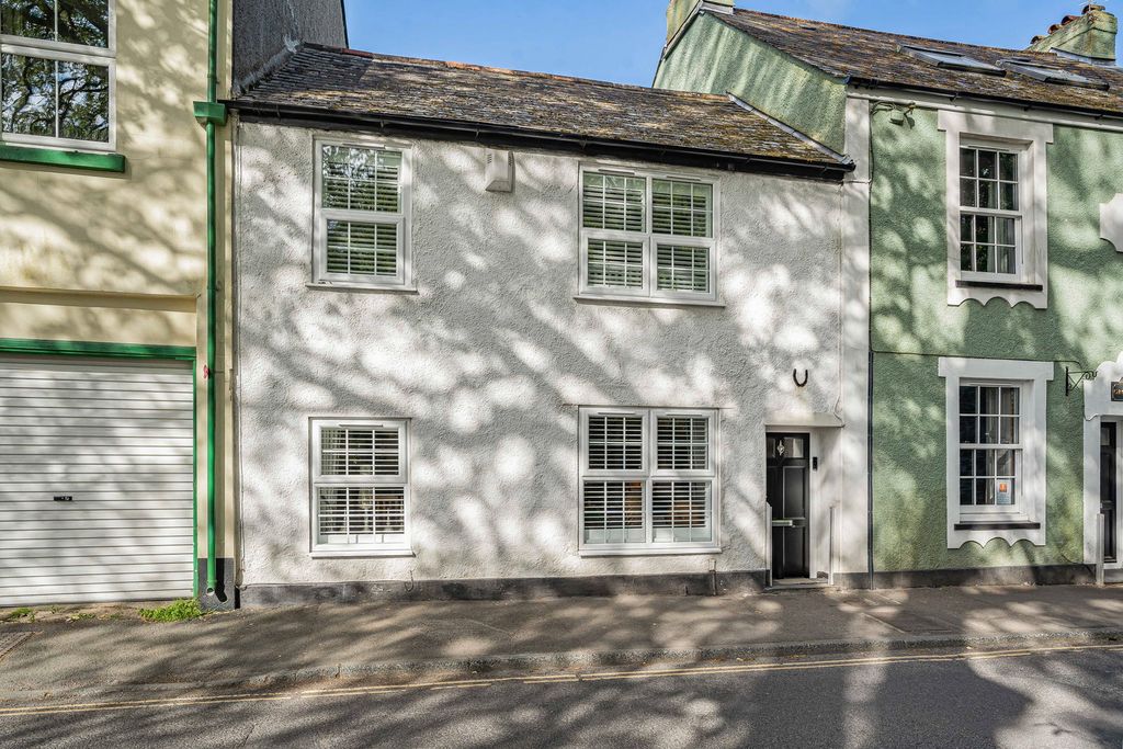 Property photo 1 of 14