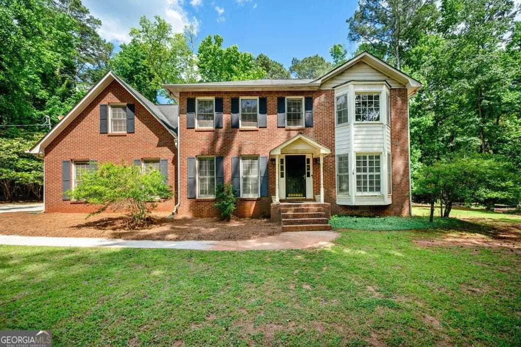 Property photo 1 of 24