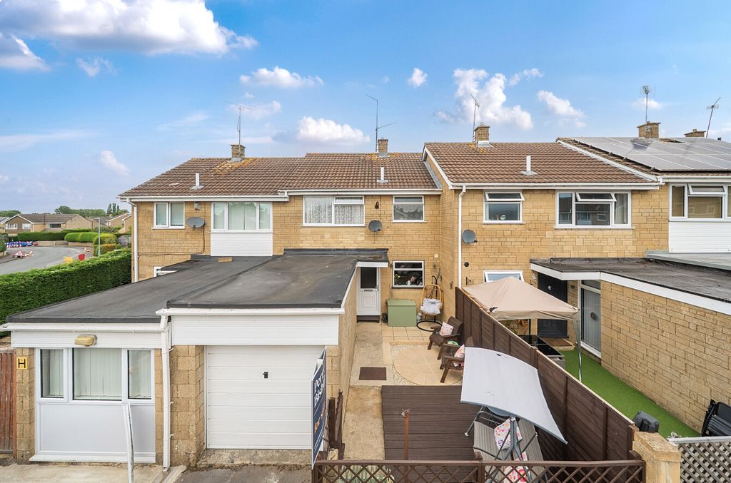 Property photo 1 of 20 1326051-1-687A73A...