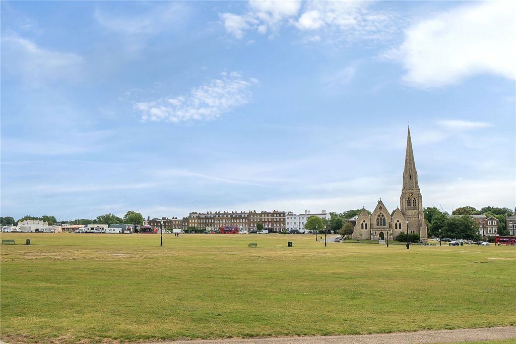 Property photo 3 of 20 Picture No. 40