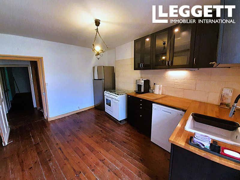 Property photo 3 of 10