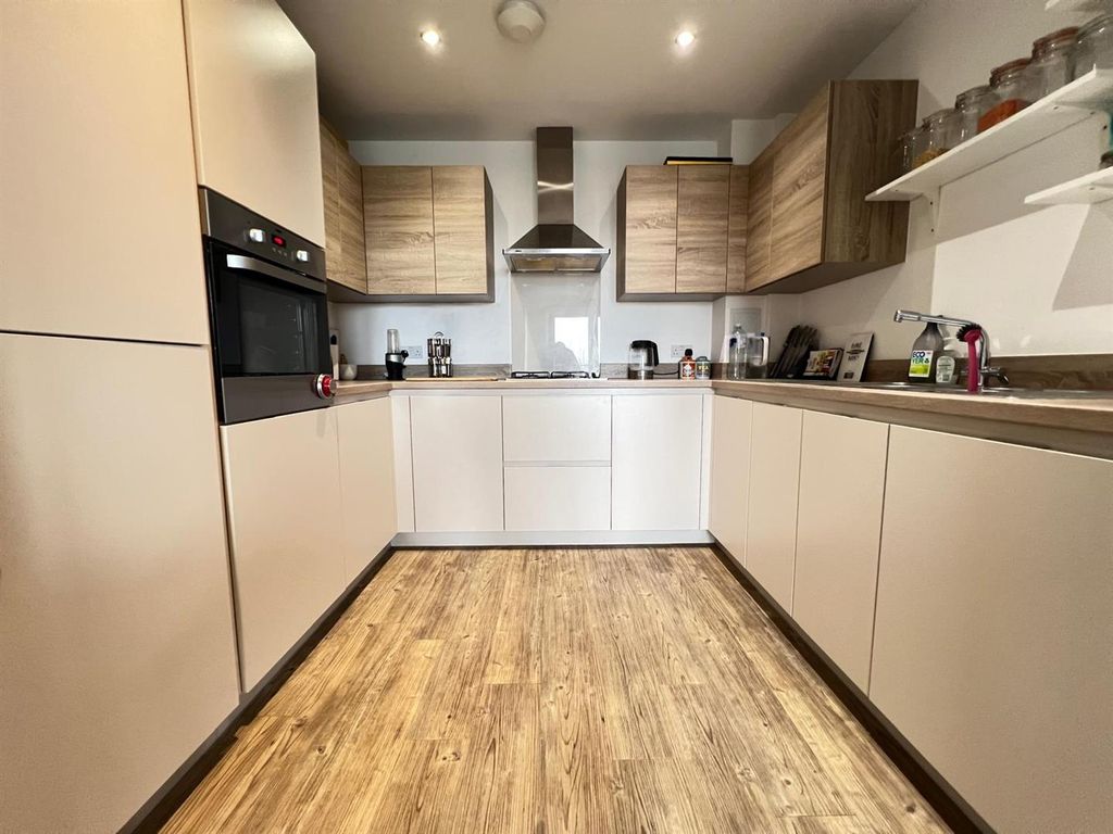 Property photo 3 of 9 03.Jpg