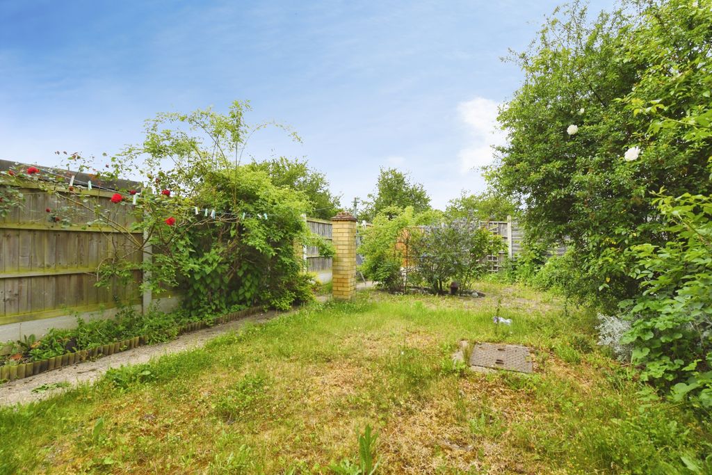 Property photo 3 of 20