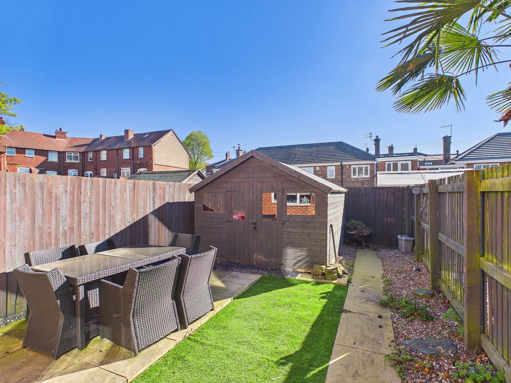 Property photo 2 of 23
