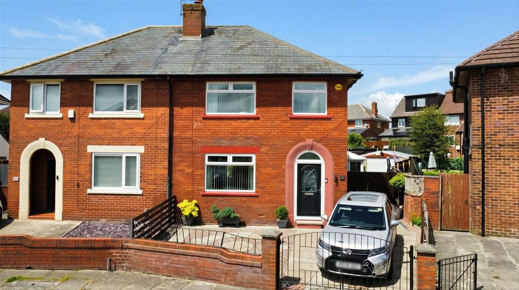 Property photo 1 of 28 Hawthorn Avenue For Sale