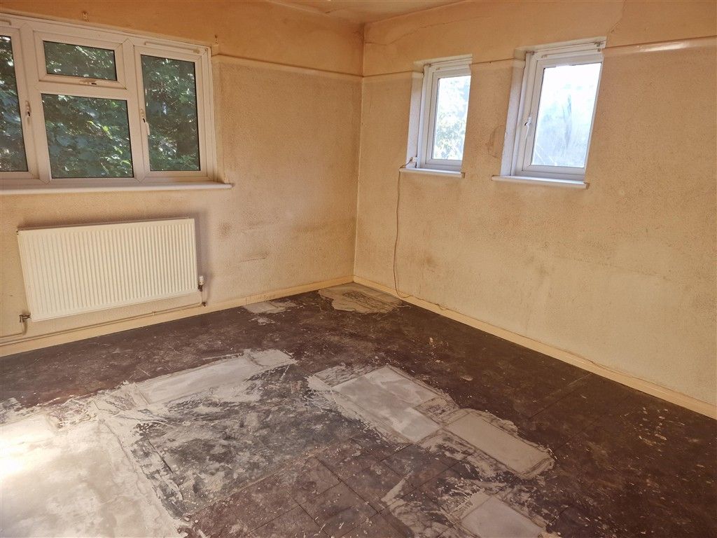 Property photo 1 of 5 Lounge