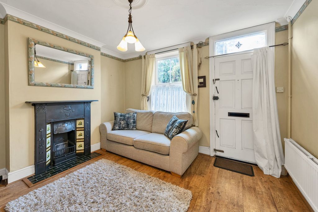 Property photo 2 of 14